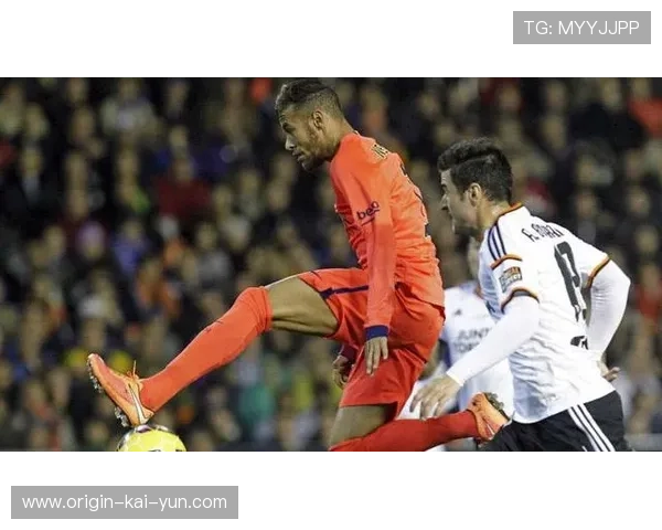 内马尔反向停球后的突然抽射考验门将极限