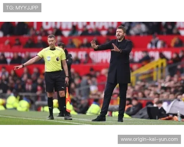 谢什科补时第4分钟侧身凌空抽射绝杀，曼联逆转